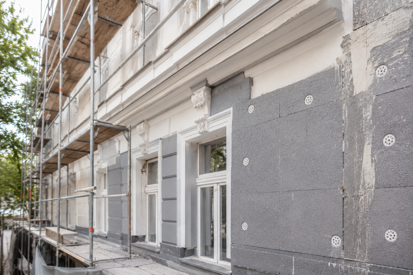 Fassadensanierung mit Wärmedämmung an einem Altbau